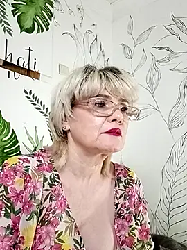 Snapshot of Catty_Lady chatting on May 2026 08:18:01 PM Catty Lady online show from May 2026 08:18:01 PM
