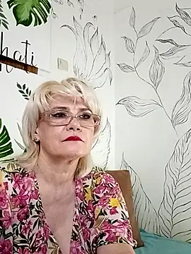 Snapshot of Catty_Lady chatting on June 2026 06:50:01 PM Catty Lady online show from June 2026 06:50:01 PM