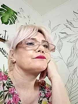 Snapshot of Catty_Lady chatting on July 2026 07:16:01 PM Catty Lady online show from July 2026 07:16:01 PM