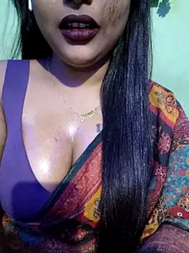Snapshot of JIYA-04 chatting on October 2025 01:18:01 PM JIYA-04 online show from October 2025 01:18:01 PM