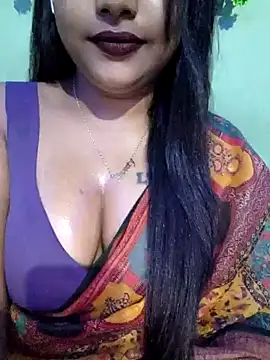 Snapshot of JIYA-04 chatting on October 2025 12:00:02 PM JIYA-04 online show from October 2025 12:00:02 PM