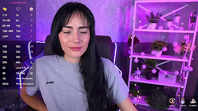 EviLune online show from October 2025 06:23:02 AM