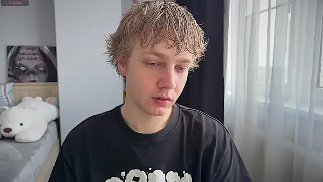 Snapshot of olivertasty chatting on June 2026 11:33:01 AM olivertasty online show from June 2026 11:33:01 AM