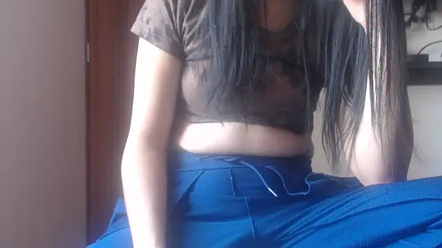 Snapshot of sabrina_v_ chatting on February 2026 03:27:02 PM sabrina v online show from February 2026 03:27:02 PM