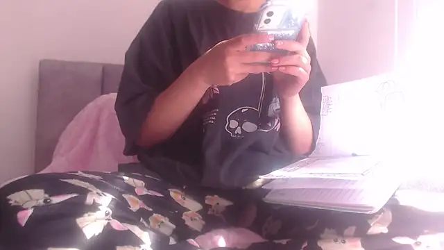 Snapshot of sabrina_v_ chatting on February 2026 07:14:02 PM sabrina v online show from February 2026 07:14:02 PM