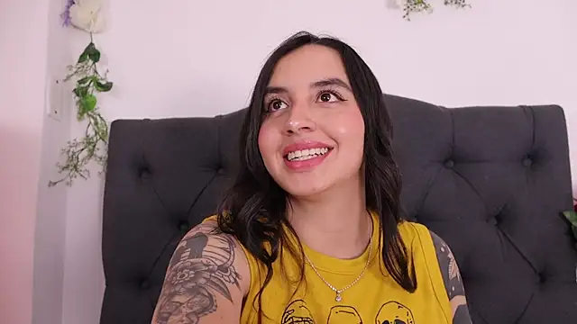 kaylee lee online show from February 2026 04:30:02 AM