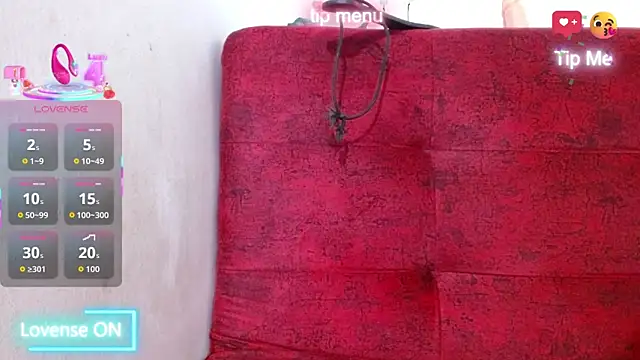 naomi powel online show from December 2025 01:28:02 PM