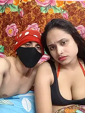 Seducing couple online show from September 2025 07:15:01 PM