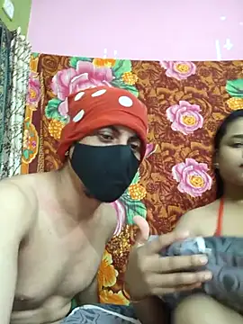 Snapshot of Seducing_couple chatting on July 2026 09:45:02 AM Seducing couple online show from July 2026 09:45:02 AM