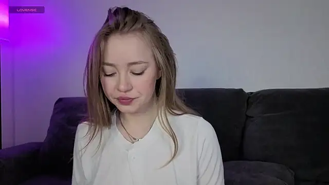 Anna mileer online show from April 2026 06:19:02 PM