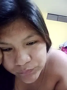 Snapshot of vea_m chatting on May 2026 03:37:02 AM vea m online show from May 2026 03:37:02 AM
