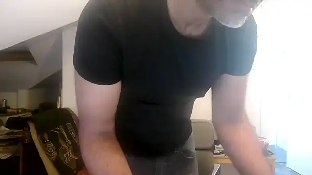 mista sista fista online show from September 2025 04:27:01 AM