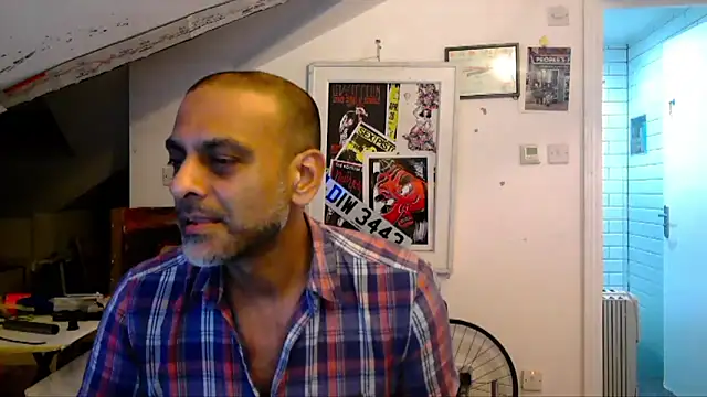 Snapshot of mista_sista_fista chatting on April 2026 11:02:02 PM mista sista fista online show from April 2026 11:02:02 PM