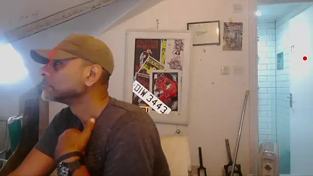 Snapshot of mista_sista_fista chatting on May 2026 12:35:01 PM mista sista fista online show from May 2026 12:35:01 PM