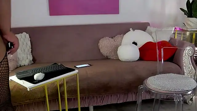 oliviathea online show from March 2026 11:30:02 PM