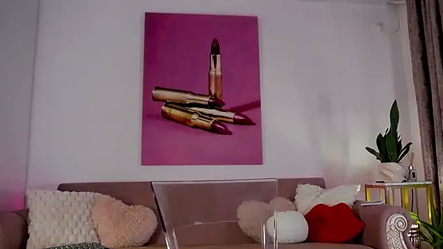 oliviathea online show from April 2026 09:12:02 PM