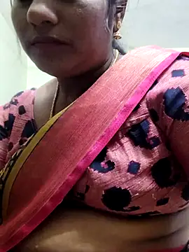 Snapshot of papukurty chatting on December 2025 09:14:01 AM papukurty online show from December 2025 09:14:01 AM