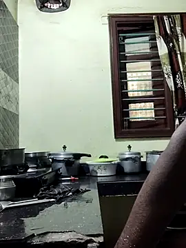 Snapshot of papukurty chatting on January 2026 05:44:01 AM papukurty online show from January 2026 05:44:01 AM