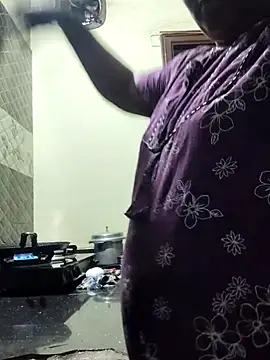 Snapshot of papukurty chatting on April 2026 01:58:02 AM papukurty online show from April 2026 01:58:02 AM