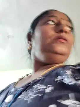 Snapshot of papukurty chatting on April 2026 04:46:01 AM papukurty online show from April 2026 04:46:01 AM