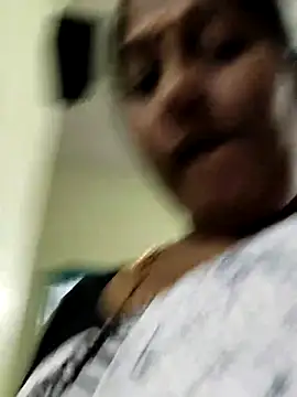 Snapshot of papukurty chatting on April 2026 01:49:02 PM papukurty online show from April 2026 01:49:02 PM