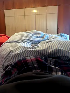 yymike online show from November 2025 02:05:01 PM