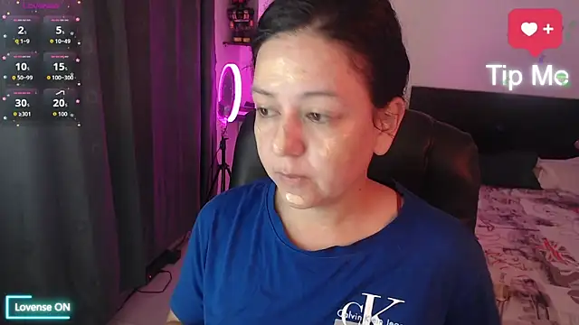 Snapshot of Abbyjoness21 chatting on November 2025 10:16:01 AM Abbyjoness21 online show from November 2025 10:16:01 AM