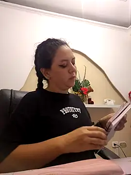 Snapshot of Abbyjoness21 chatting on November 2025 10:30:02 PM Abbyjoness21 online show from November 2025 10:30:02 PM