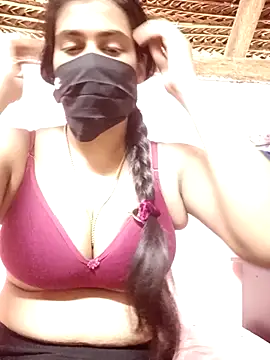 umairahaasan 1 online show from October 2025 10:12:01 AM