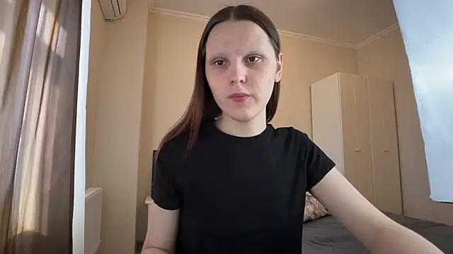 Snapshot of vertul1ana chatting on May 2026 02:03:01 PM vertul1ana online show from May 2026 02:03:01 PM