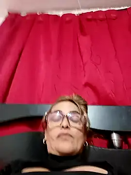 Snapshot of dirty_lady17 chatting on July 2026 01:05:02 AM dirty lady17 online show from July 2026 01:05:02 AM