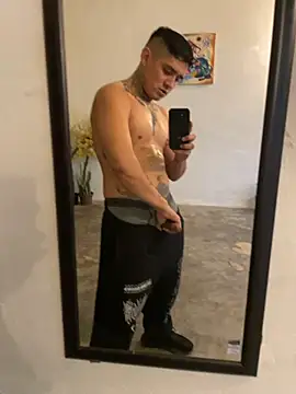 siilvestremx online show from November 2025 04:15:02 AM