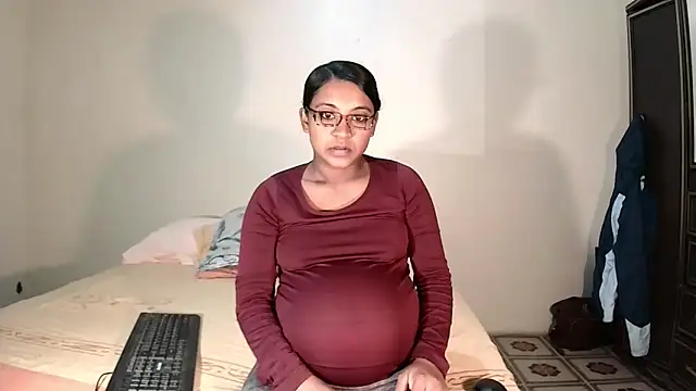 Snapshot of indiansweetflava chatting on May 2026 04:30:02 AM indiansweetflava online show from May 2026 04:30:02 AM