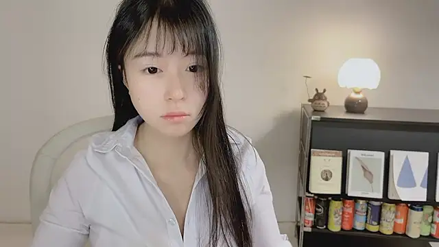 Snapshot of Onechestnut chatting on May 2026 05:04:02 AM Onechestnut online show from May 2026 05:04:02 AM