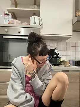 severingratty online show from October 2025 06:43:01 AM