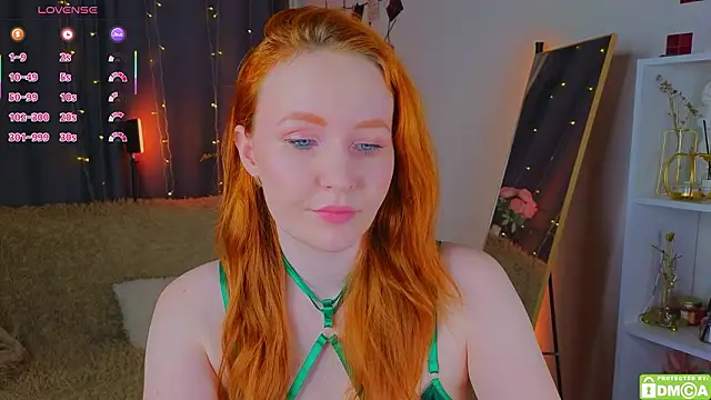 Snapshot of JoyceJones chatting on February 2026 08:24:02 PM JoyceJones online show from February 2026 08:24:02 PM