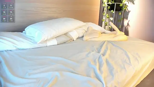 alexamonroe  online show from November 2025 08:44:01 PM