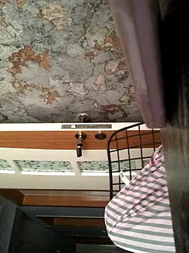 AlevNaz online show from December 2025 01:07:01 PM