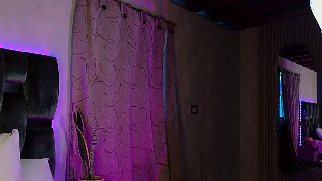 Taurito    online show from November 2025 11:07:01 AM