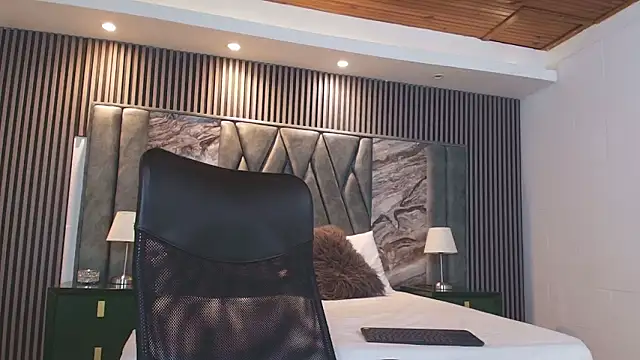 Michael blue online show from February 2026 09:13:01 PM