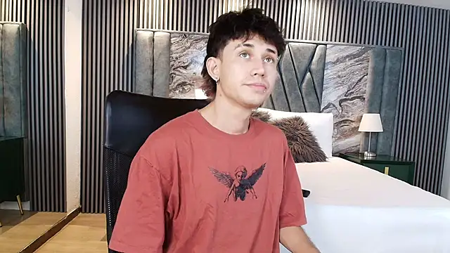 Michael blue online show from February 2026 07:43:01 PM