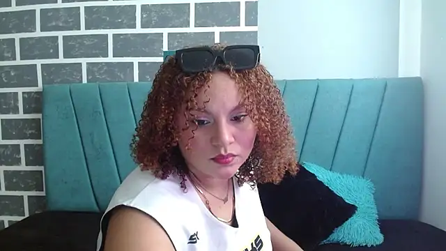 Yera carey online show from October 2025 05:35:01 PM