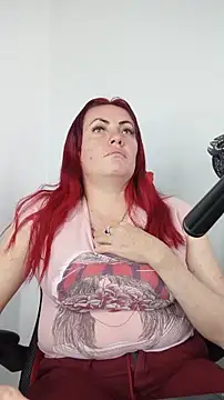 Snapshot of carolinhe_ chatting on November 2025 07:56:02 PM carolinhe online show from November 2025 07:56:02 PM