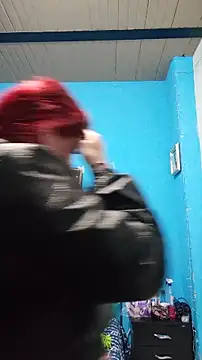 Snapshot of carolinhe_ chatting on December 2025 09:12:02 PM carolinhe online show from December 2025 09:12:02 PM