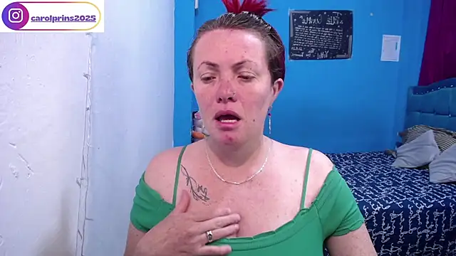 Snapshot of carolinhe_ chatting on March 2026 02:42:01 PM carolinhe online show from March 2026 02:42:01 PM