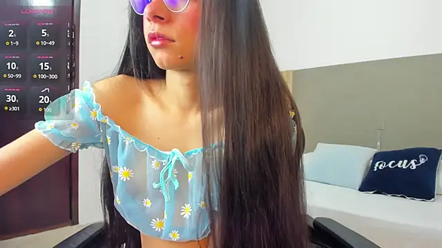 carlina 15 online show from March 2026 12:32:01 PM