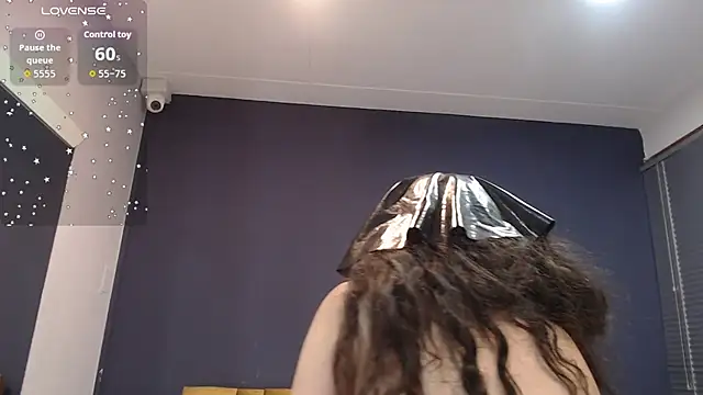 KendraaSimons online show from October 2025 04:19:02 PM