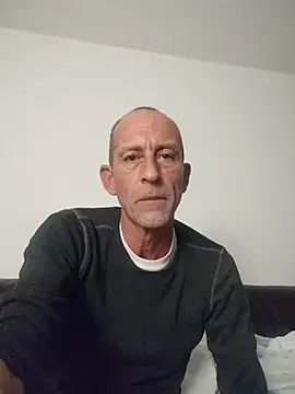 we are fucking serious online show from November 2025 02:33:01 AM