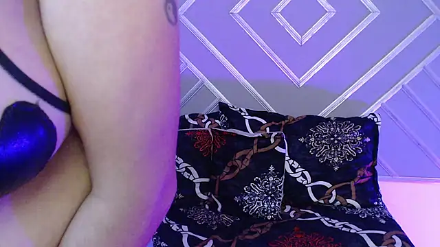 sashabluex online show from October 2025 09:51:01 AM