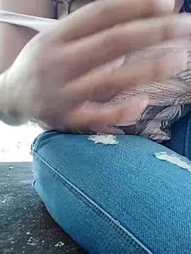 Snapshot of You-sexy-starr chatting on February 2026 03:23:01 PM You-sexy-starr online show from February 2026 03:23:01 PM